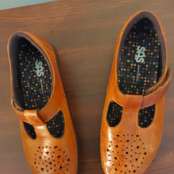 Loafers - Picture 1 of 4